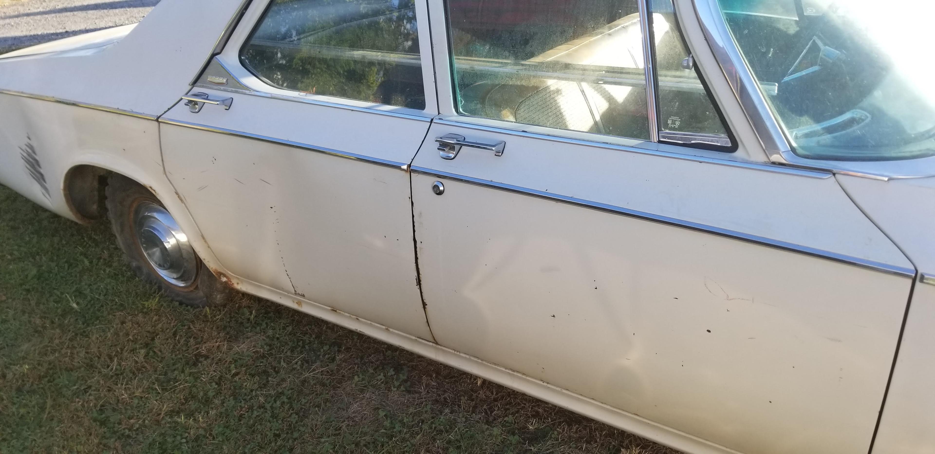 1963 Chrysler 4 Door Sedan W/Title