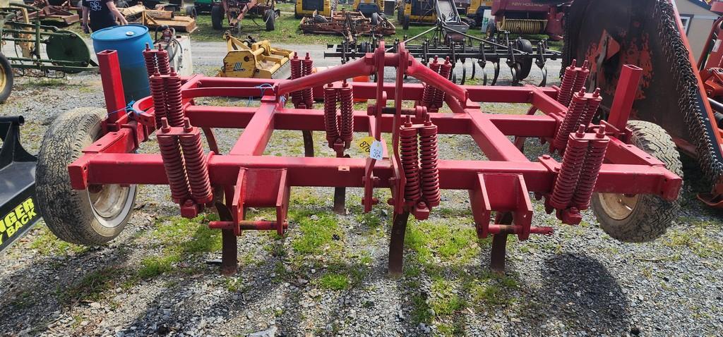 BushHog 10 Tooth 3pt Chisel Plow