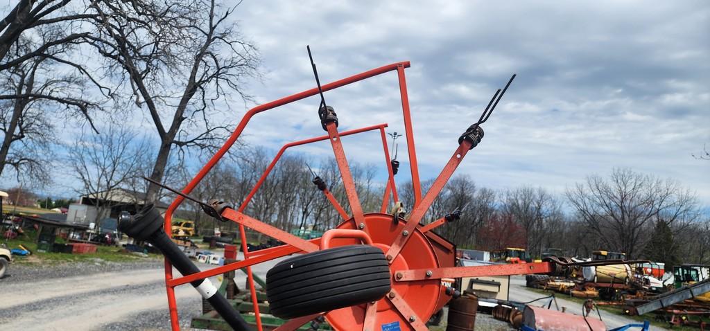 Kuhn GF5205THA 4 Star Tedder (NICE)