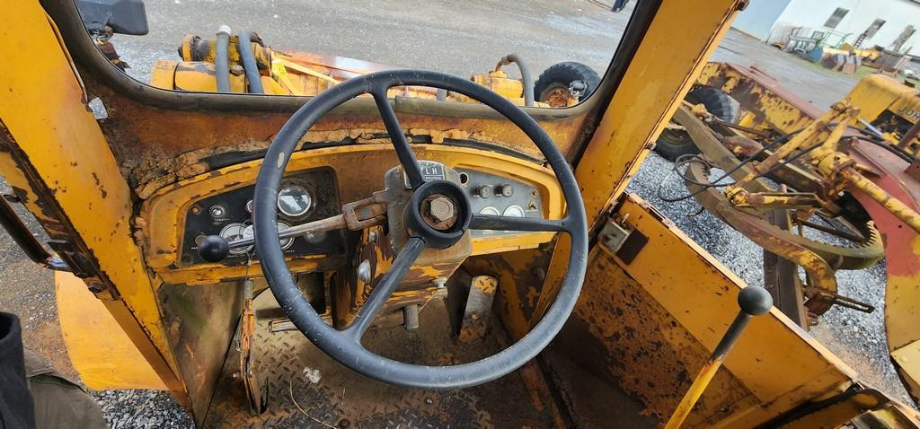 John Deere 544A Wheel Loader (RUNS)