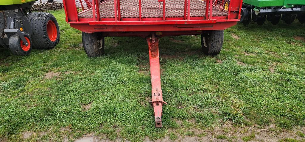 Ez-Trail Metal Rack Hay Wagon