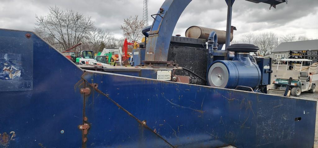 2006 Blu Ox 220 Pull Type Chipper (RUNS AND WORKS)