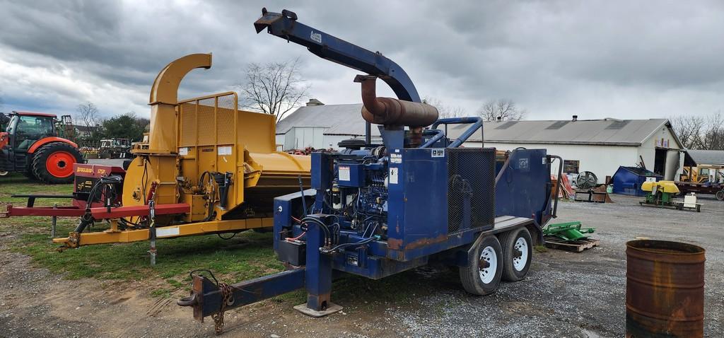 2006 Blu Ox 220 Pull Type Chipper (RUNS AND WORKS)