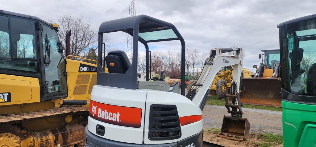 2017 Bobcat E35I Mini Excavator (RIDE AND DRIVE)