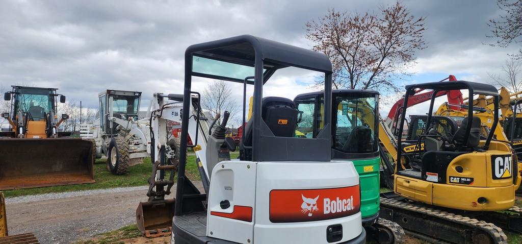 2017 Bobcat E35I Mini Excavator (RIDE AND DRIVE)