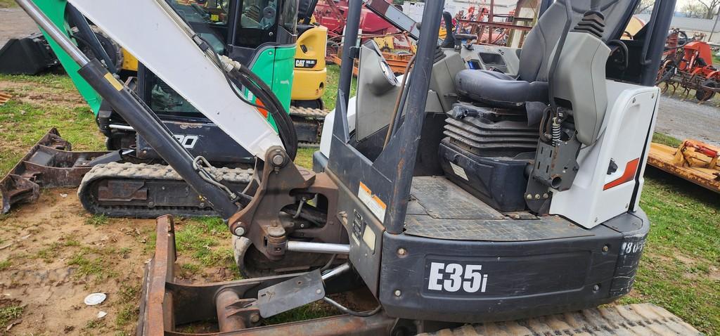 2017 Bobcat E35I Mini Excavator (RIDE AND DRIVE)