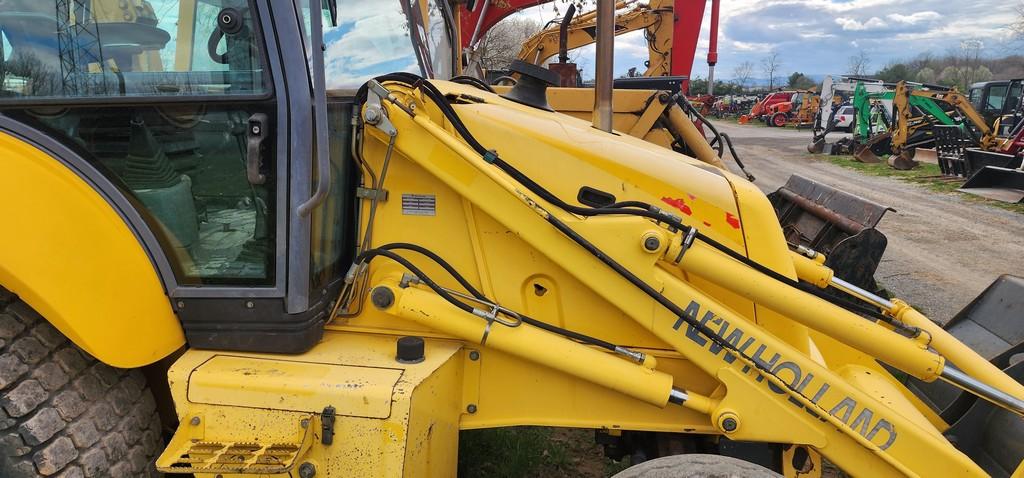 2011 New Holland LB75B Backhoe (RIDE AND DRIVE)