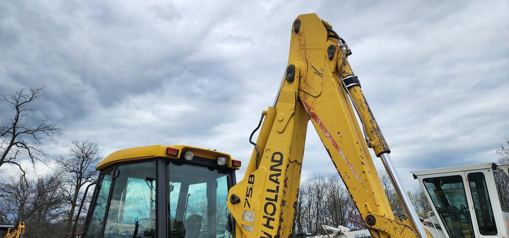 2011 New Holland LB75B Backhoe (RIDE AND DRIVE)