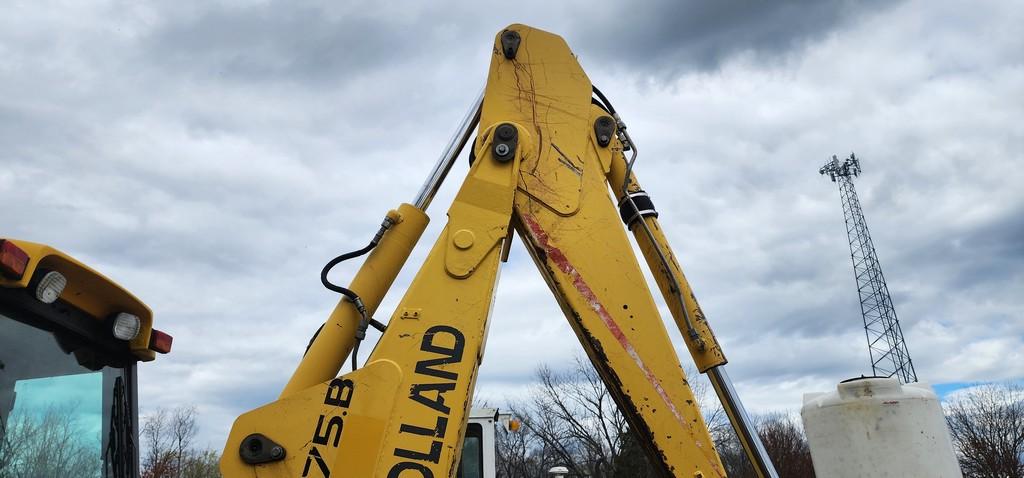 2011 New Holland LB75B Backhoe (RIDE AND DRIVE)