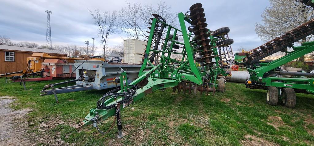 2008 John Deere 2310 Field Cultivator (VERY NICE)