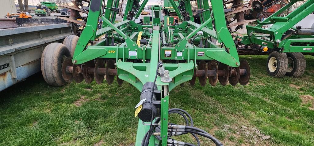 2008 John Deere 2310 Field Cultivator (VERY NICE)