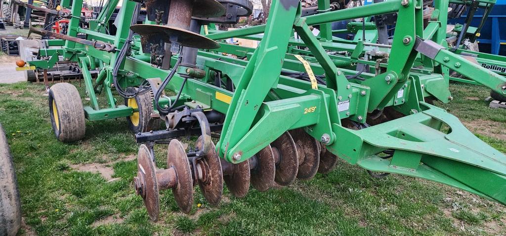 2008 John Deere 2310 Field Cultivator (VERY NICE)