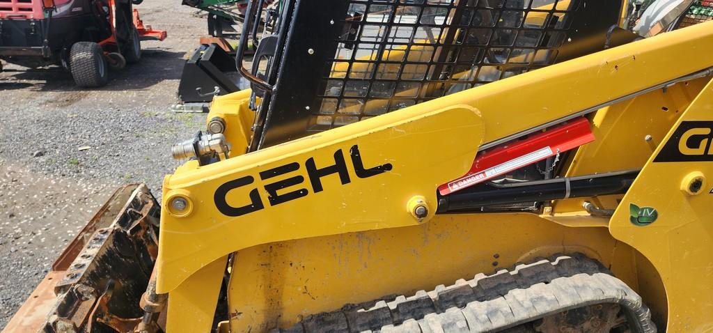 2021 Gehl RT105 Skidloader (RUNS)