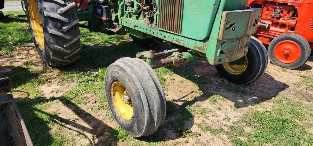 1972 John Deere 4000 Tractor (RIDE AND DRIVE)