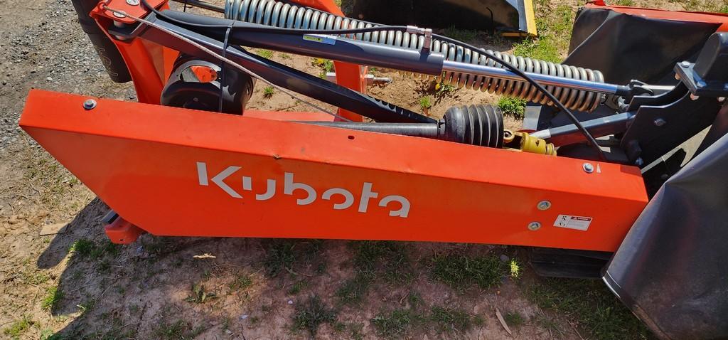 Kubota DM2028 3pt. Disc Mower