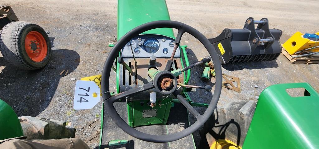 John Deere 4020 Tractor (RUNS)(AS IS)