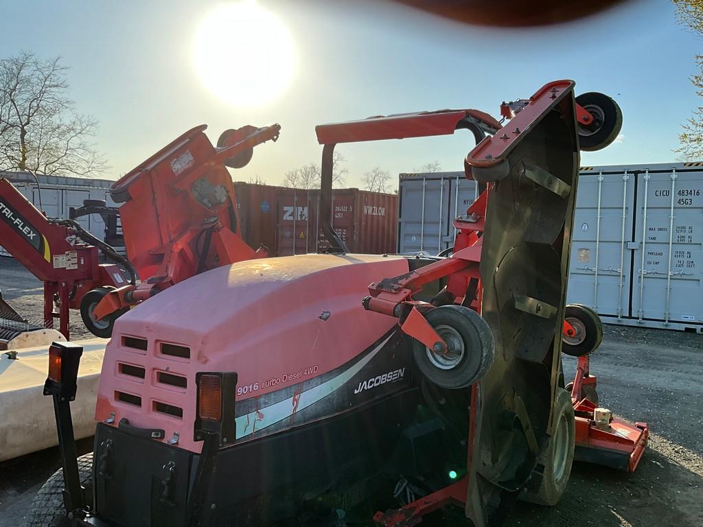 Jacobsen HR9016 Batwing Mower (RUNS)