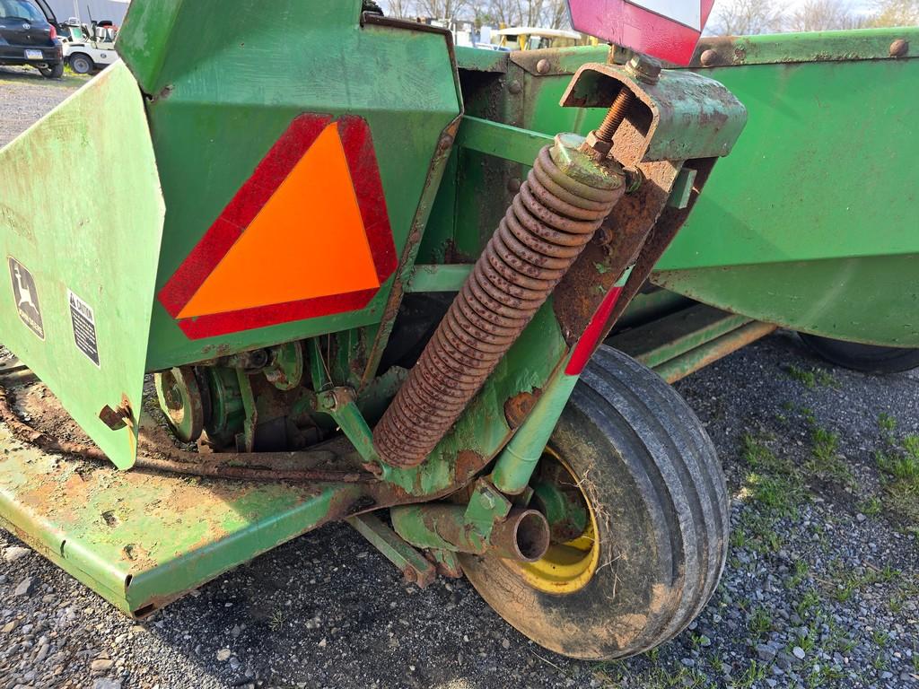 John Deere 1209 Haybine