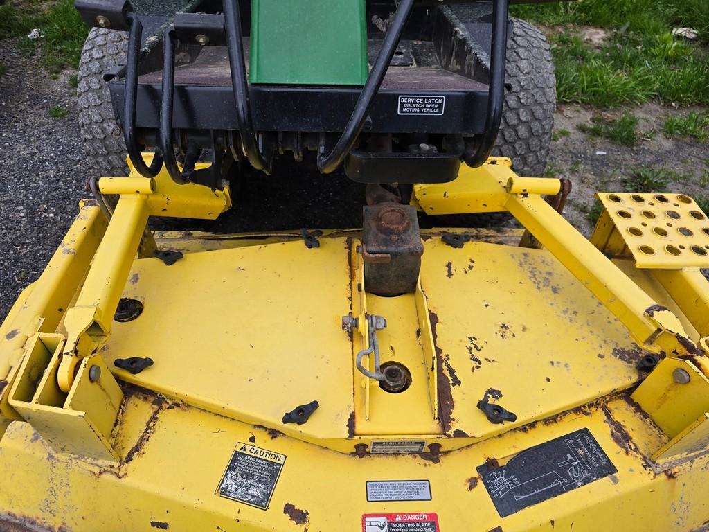 John Deere F911 Front Cut Mower (RUNS)