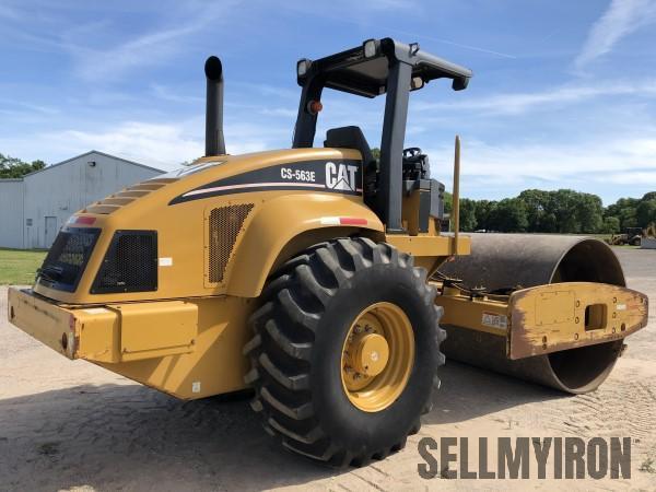 2006 Caterpillar CS563E Vibratory Compactor [YARD 1]