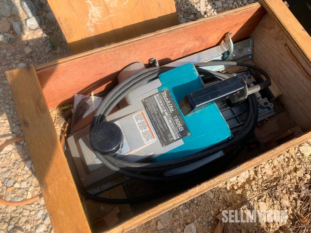 Makita 1806B 6-3/4in Corded Planer [YARD 2]