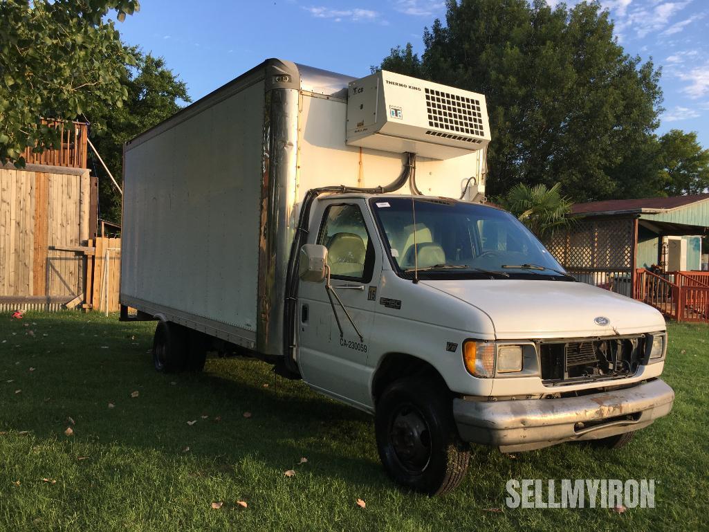 Ford E450 Super Duty Box Truck [YARD 4]