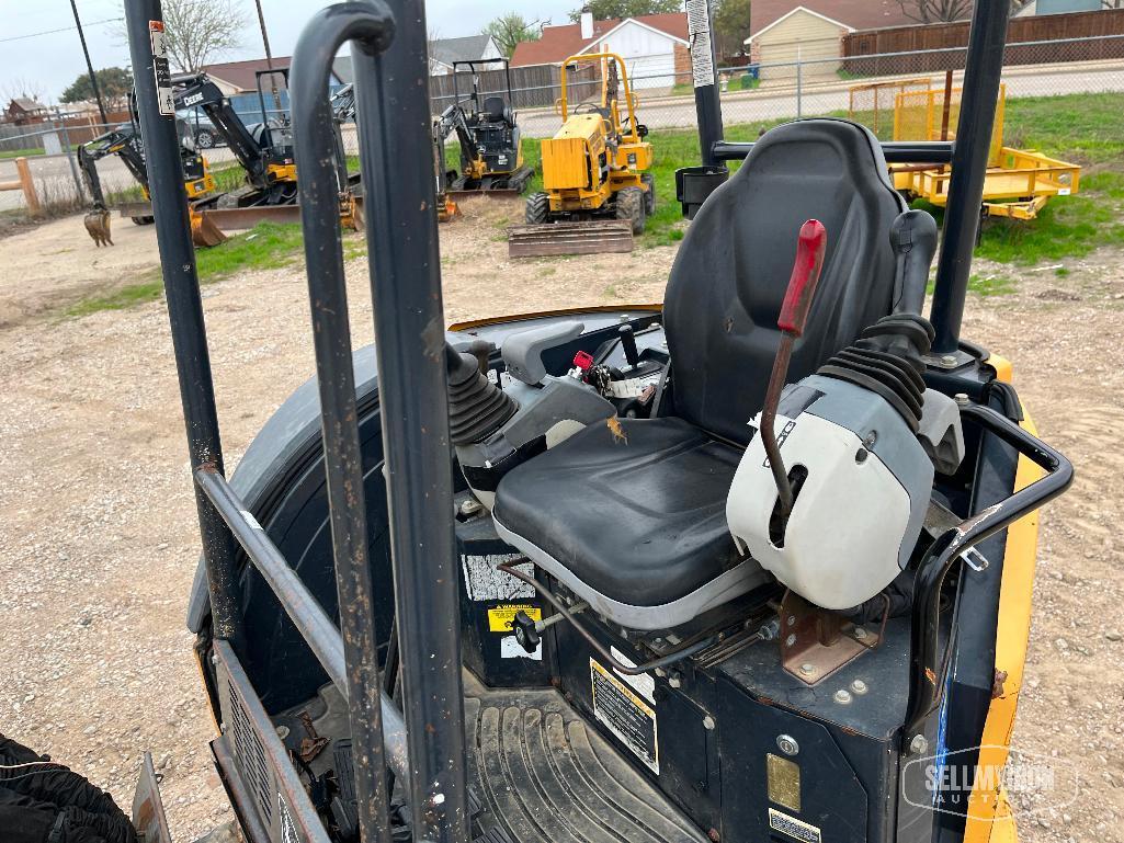 2015 John Deere 26G Mini Excavator