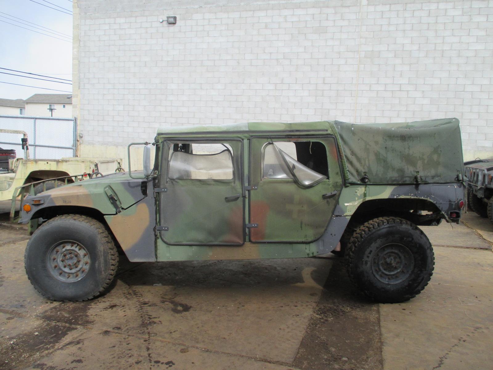 1994 AM General M998 Humvee