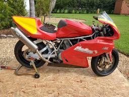 2005 Ducati 1000 SuperSport Race Bike