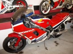 1985 Honda VF1000R