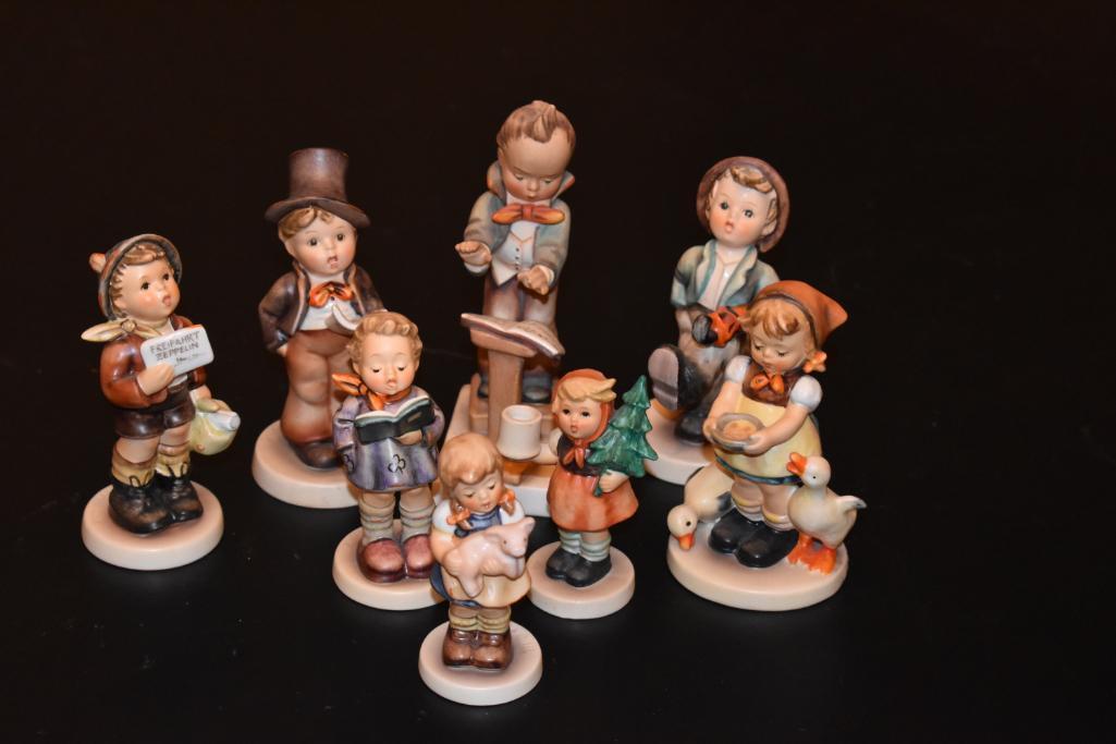 Grouping of eight vintage Hummel figurines