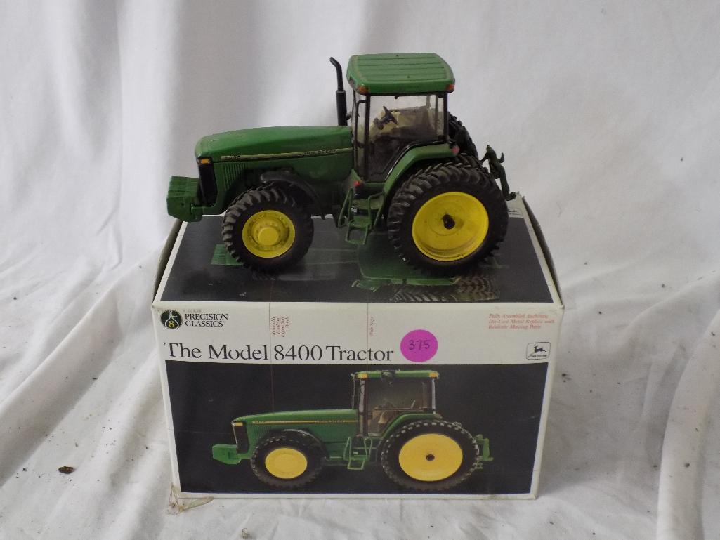 JD 8400, 1/32 scale with box