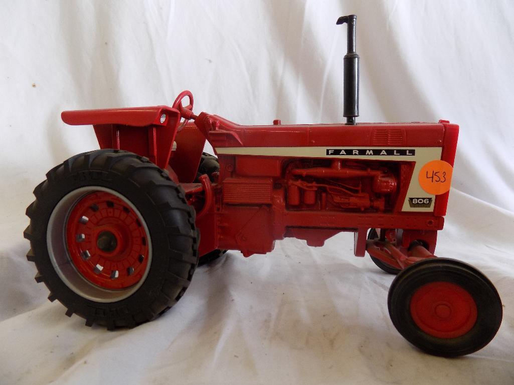 farmall 806, 1/16 scale