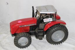 Massey Ferguson 8270, 1/16 scale