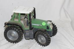 Fendt 710 Vario, 1/16 scale