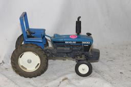 New Holland 3930, 1/16 scale