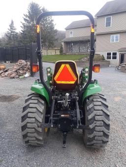 2013 John Deere 3520 with 300cx loader only 220 hours