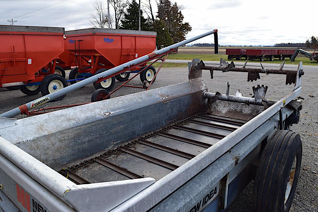 New Idea Manure Spreader