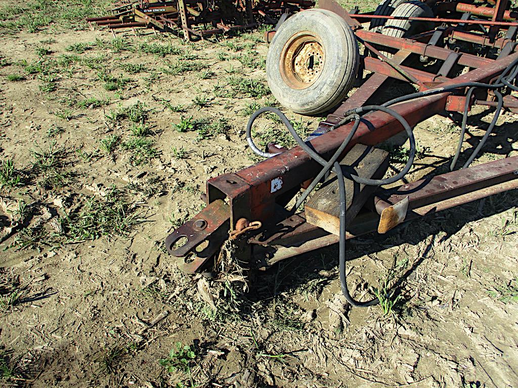 HINIKER 22' FIELD CULTIVATOR