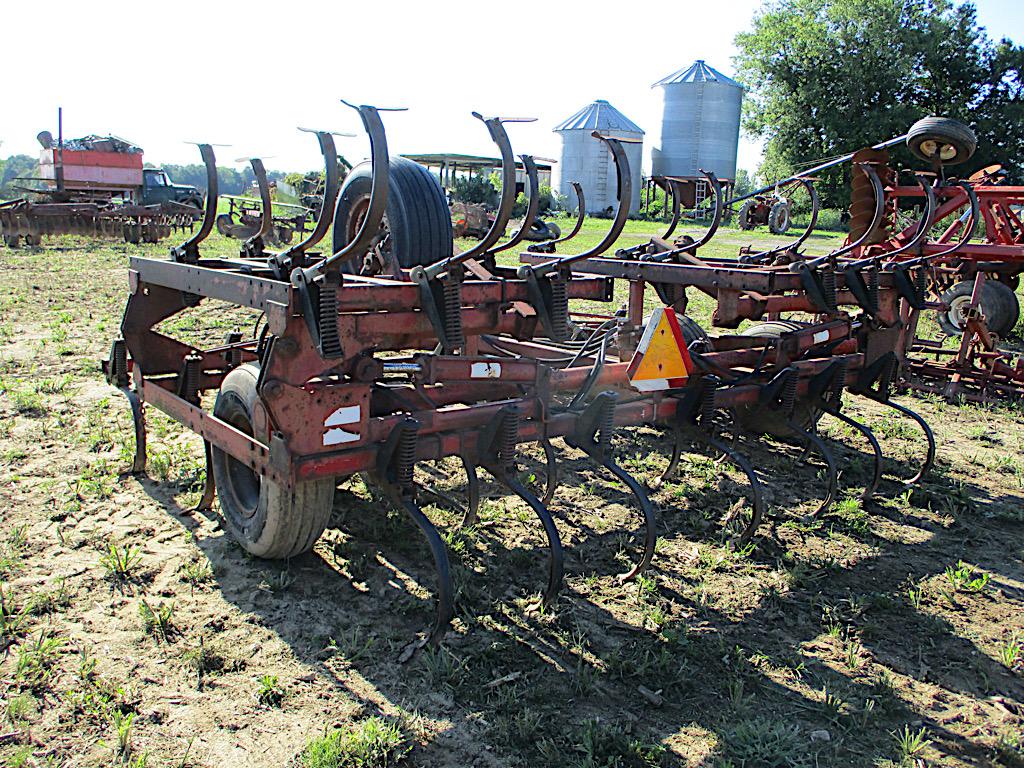 HINIKER 22' FIELD CULTIVATOR