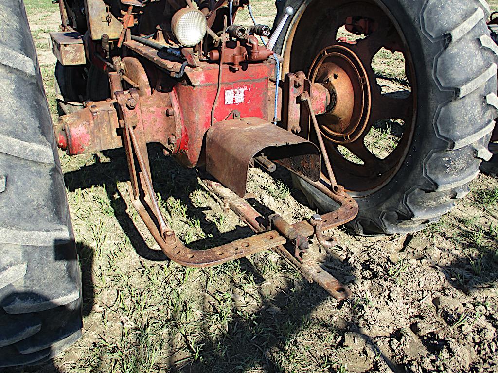 FARMALL H TRACTOR