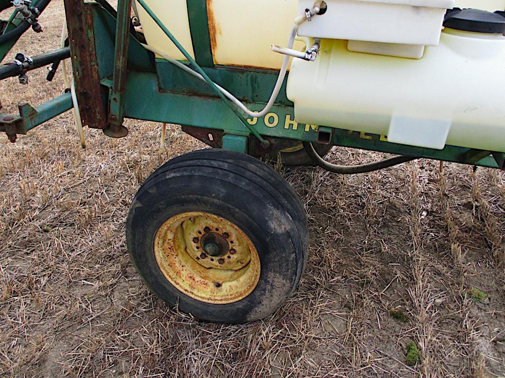 JD 550 500 Gallon Sprayer