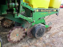 1997 JD 7200 Planter