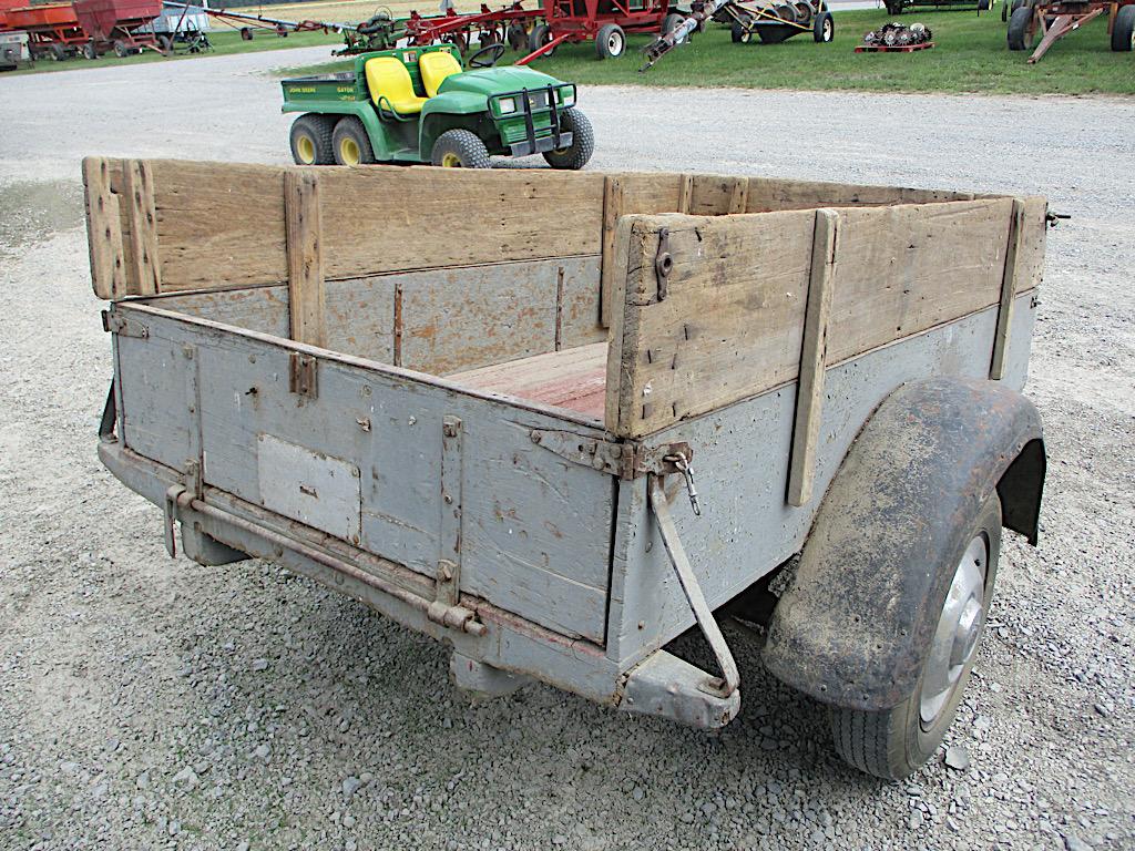 2 WHEEL TRAILER W/ SIDES