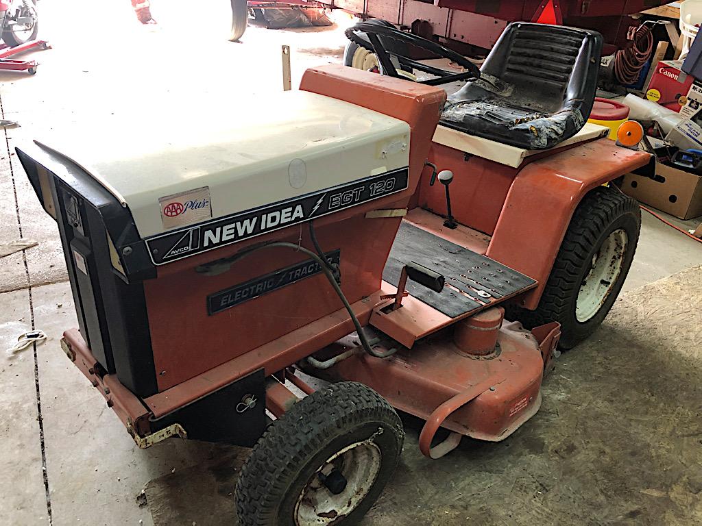 NEW IDEA EGT 120 ELECTRIC RIDING MOWER