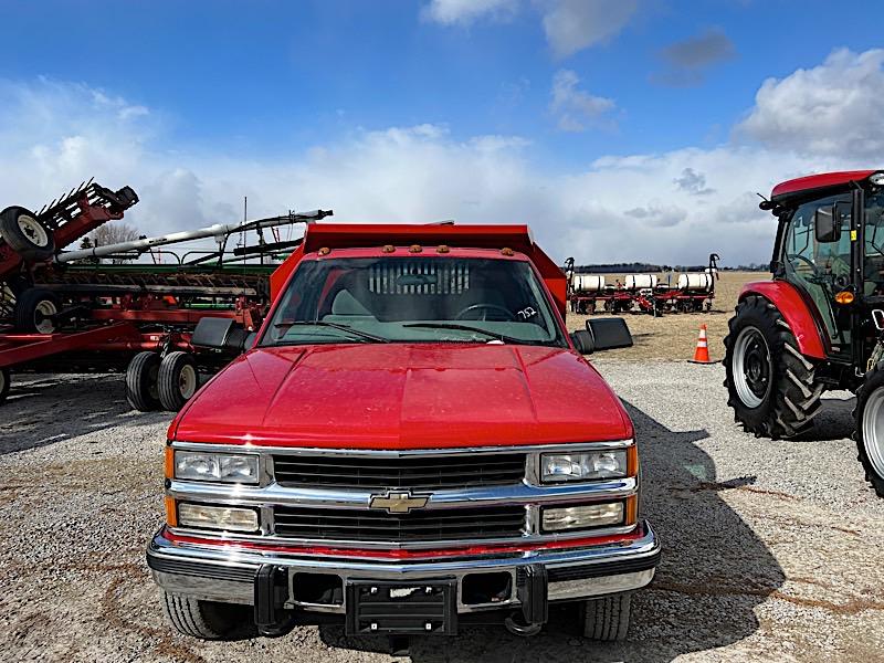 CHEVORLET DUMP TRUCK