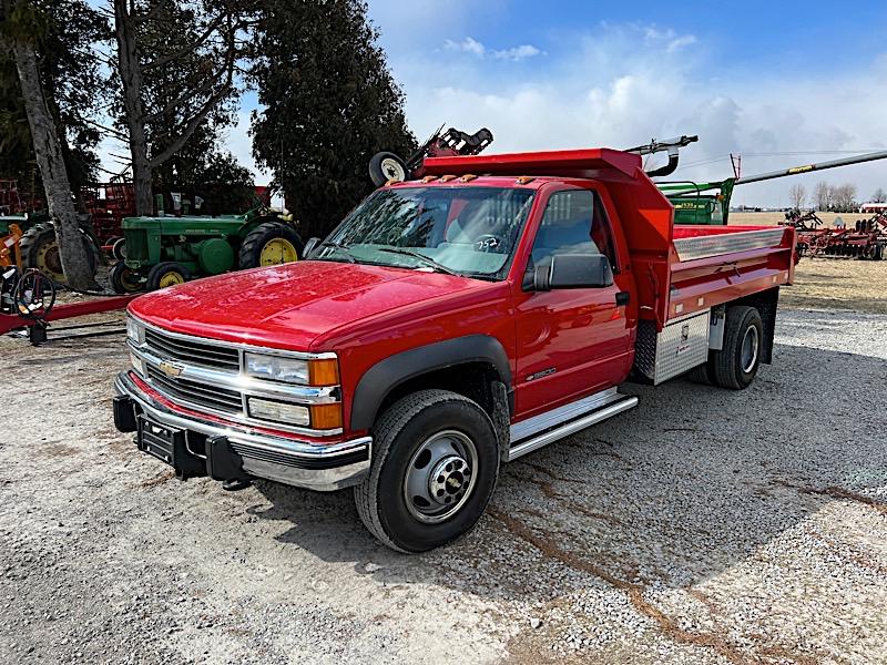 CHEVORLET DUMP TRUCK