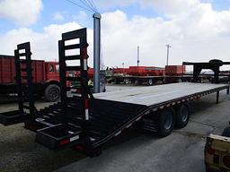 KAUFMAN GOOSENECK TRAILER