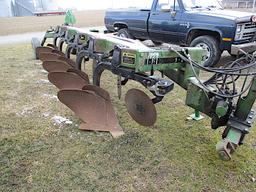 JOHN DEERE PLOW