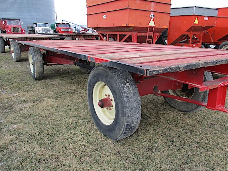 J&M FLATBED WAGON